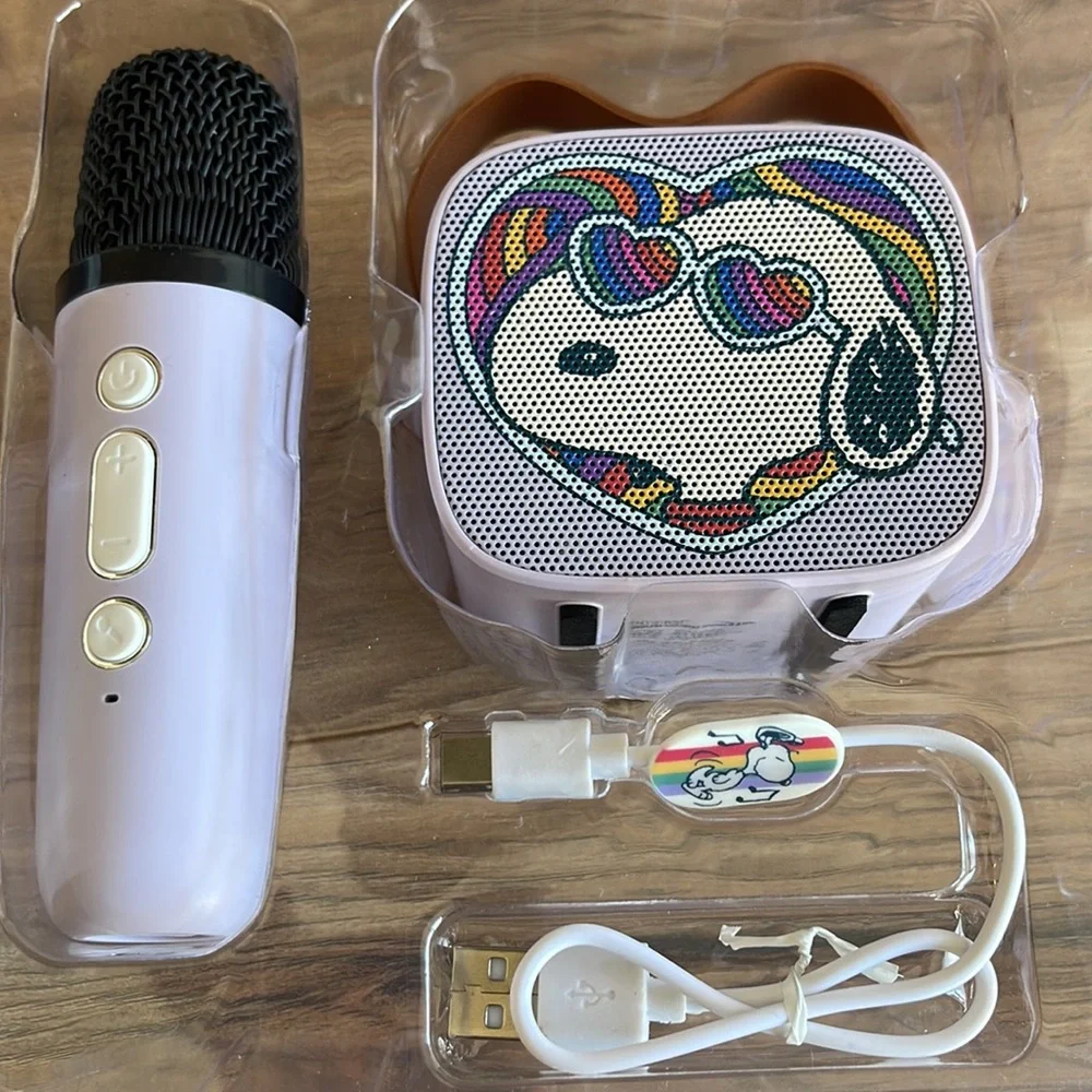 New mini Peanuts Wireless Speaker & Karaoke Microphone - Black